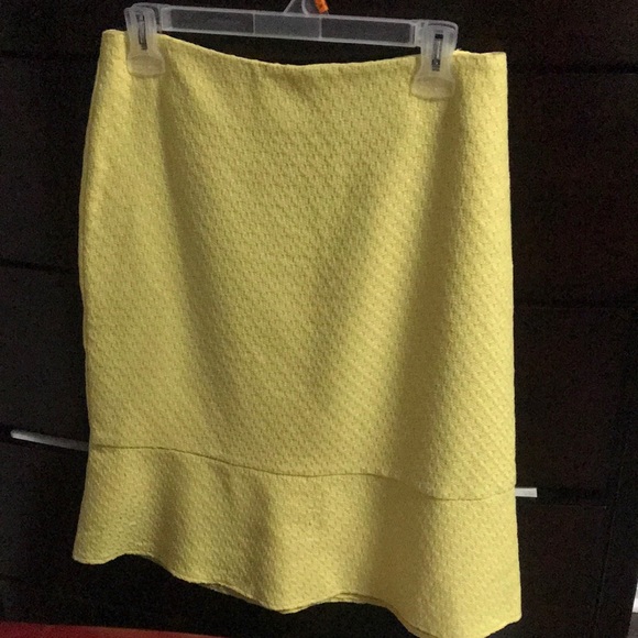 2/$40 Skirt - Picture 1 of 3